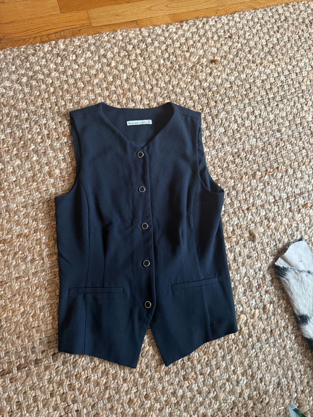 Abercombie Tailored Button Vest - Picture 3 of 3